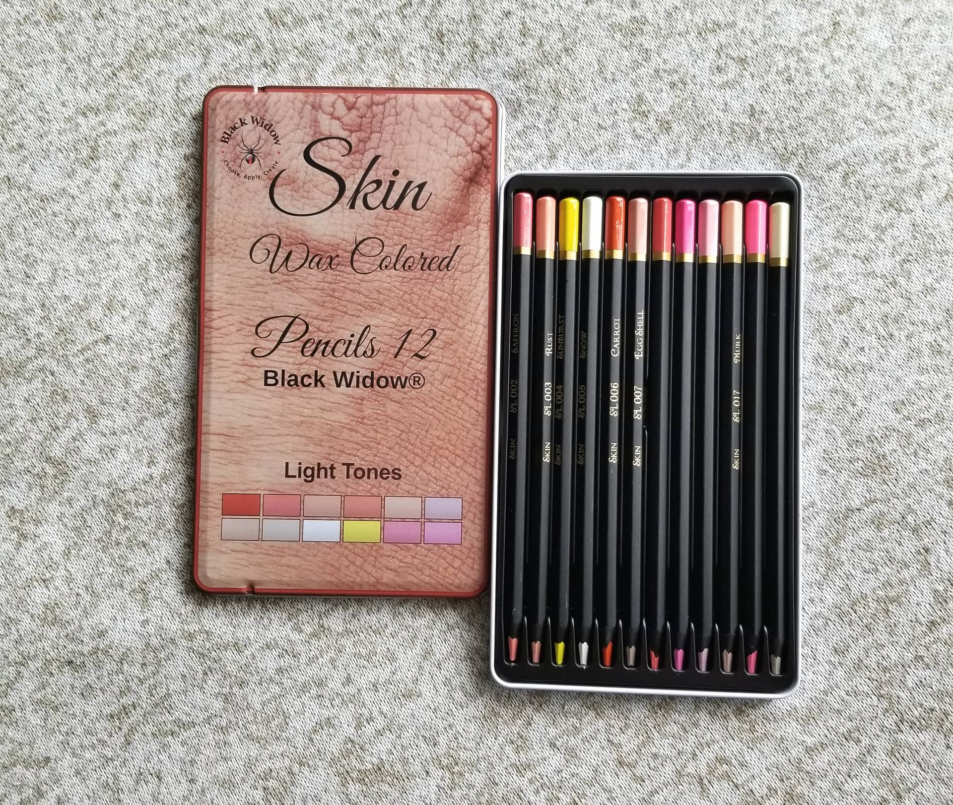 Review: Black Widow Wax Colored Skin Pencil Set